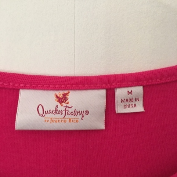 Quacker Factory Bright Pink Sparkly Snowflake Motif 3/4 Sleeve Top - Picture 7 of 12